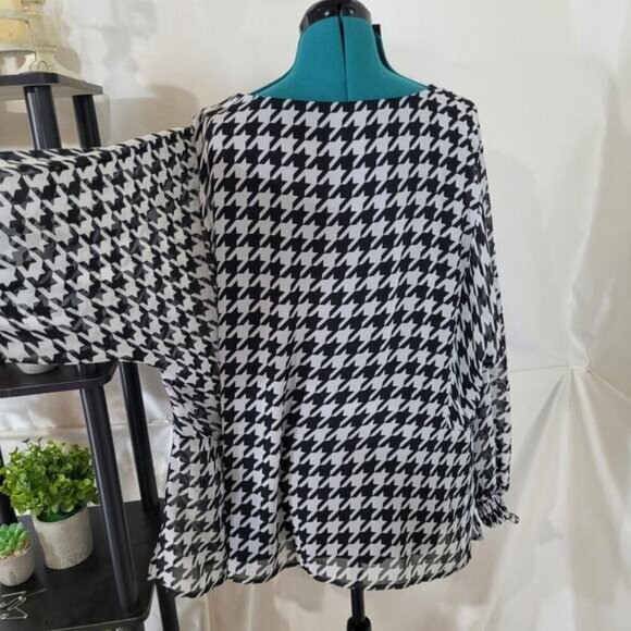 Vince Camuto Houndstooth Chiffon Long Sleeve Blouse - Size 3X - Picture 5 of 9